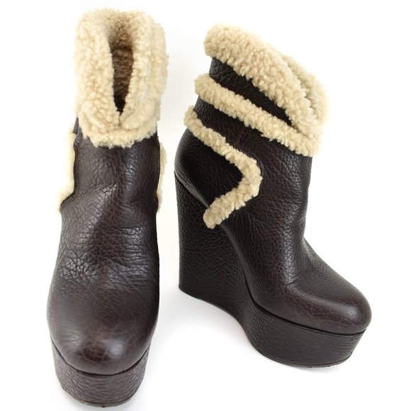 Louis Vuitton Shoes - LOUIS VUITTON: Brown, Leather & Beige Shearling Logo Ankle Boots/Booties